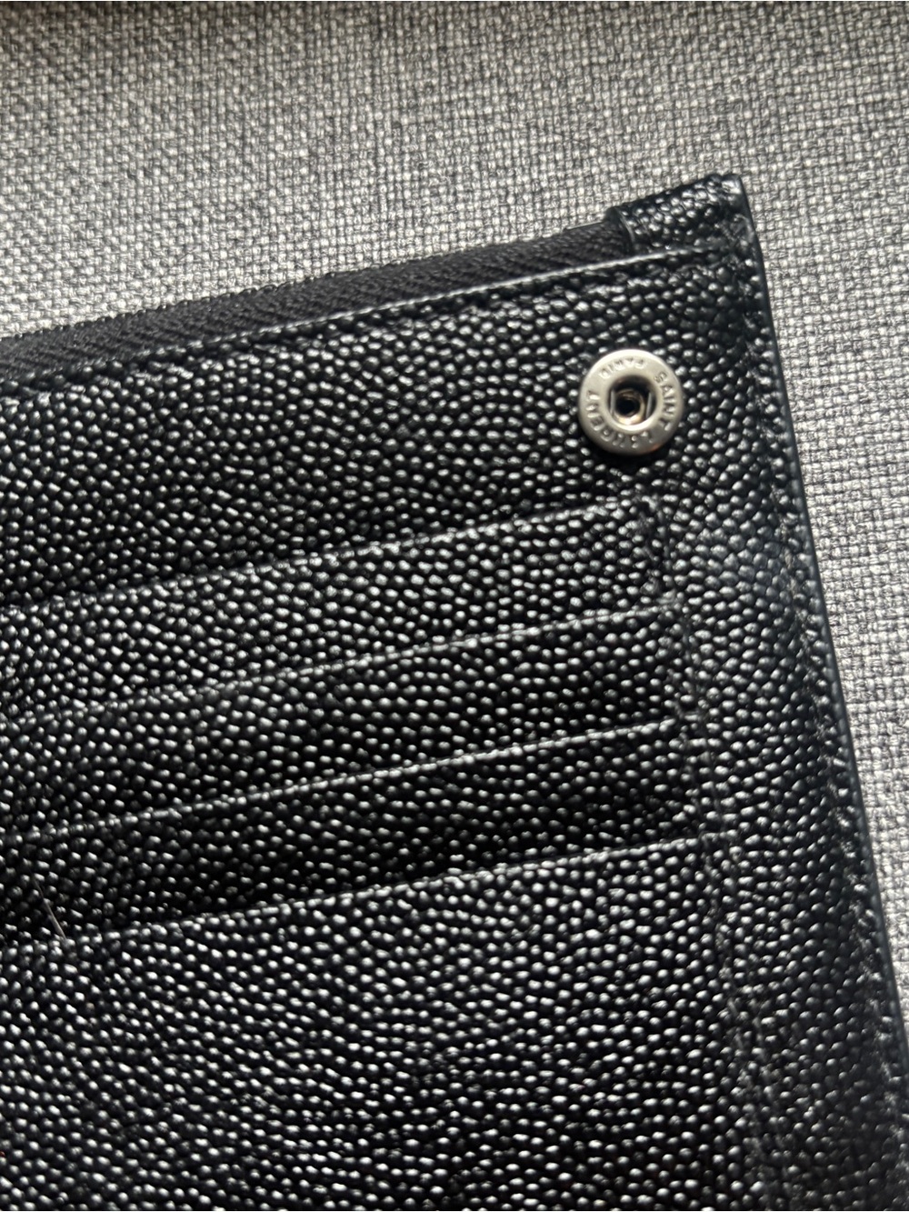 Yves Saint Laurent Black Leather Envelope Wallet Caviar - Picture 5 of 11